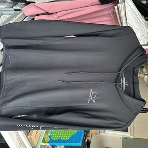 vineyard vines pull over